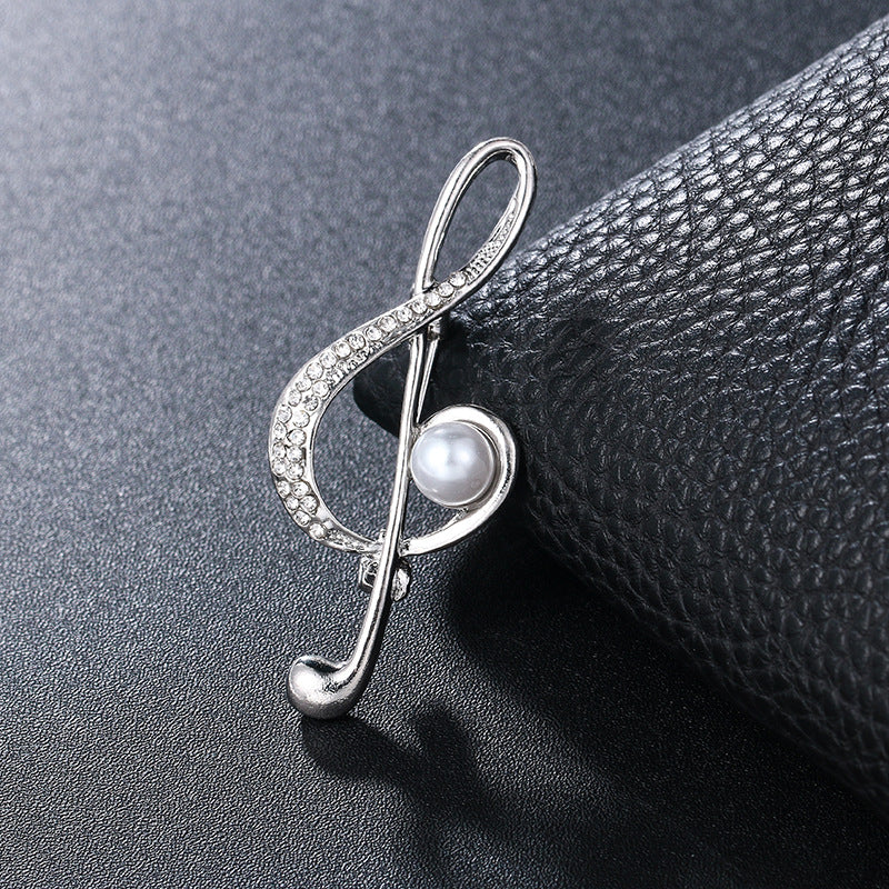 BROOCHES