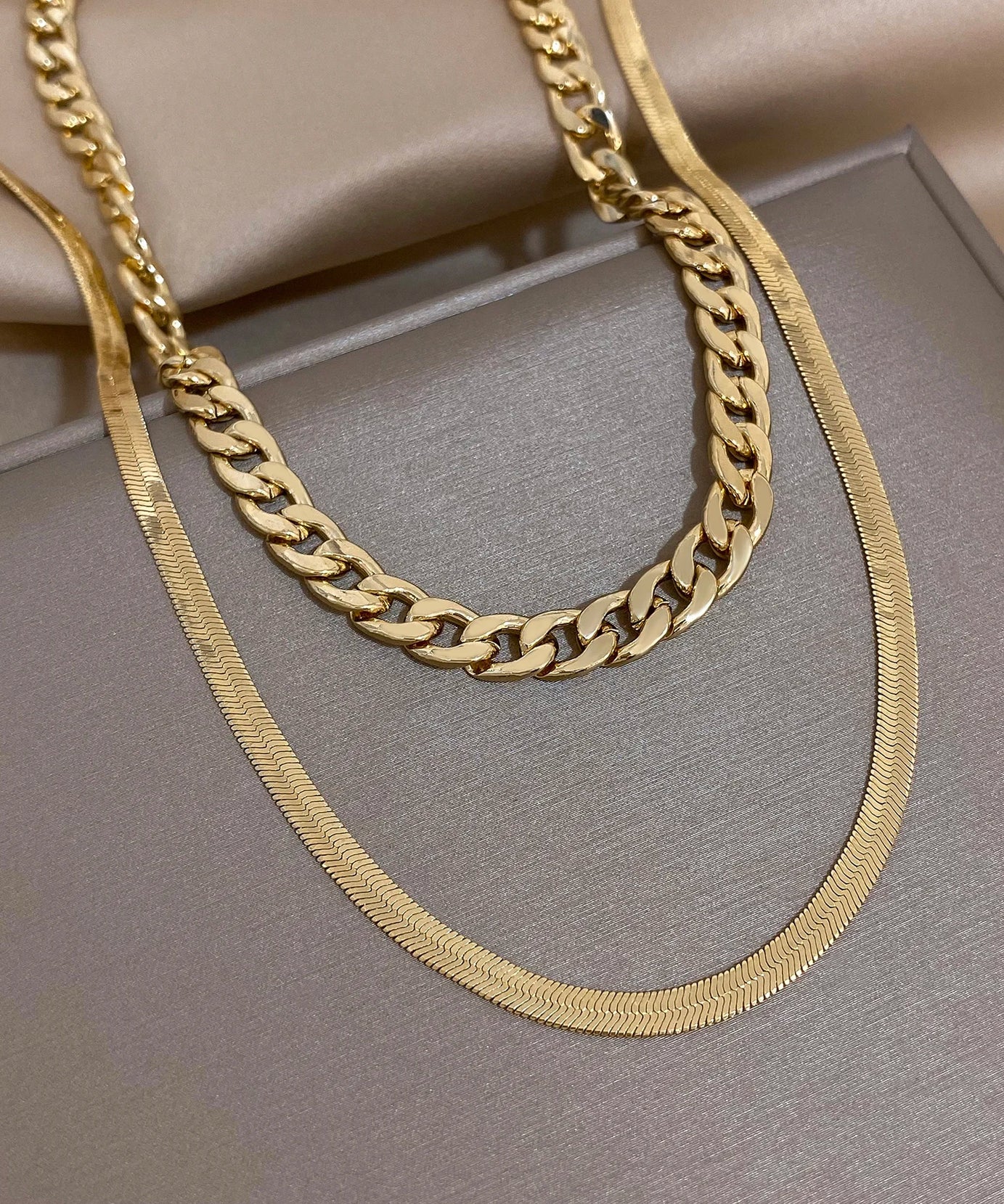 The Necklace Lounge