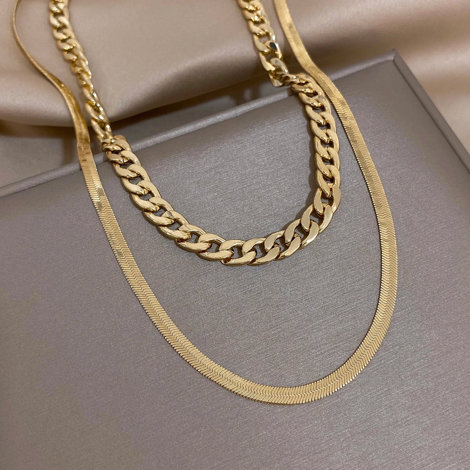 The Necklace Lounge