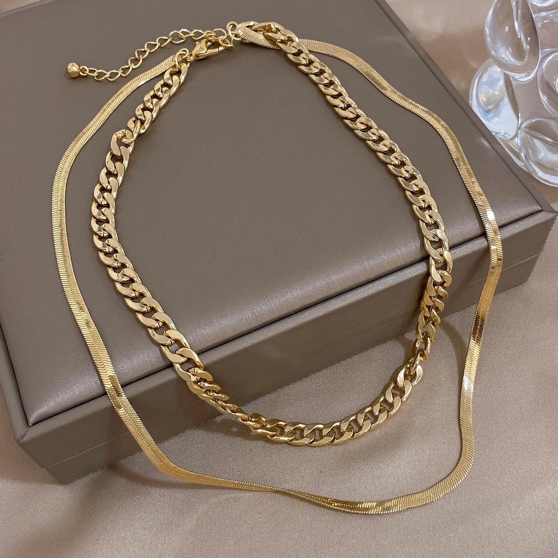 The Necklace Lounge
