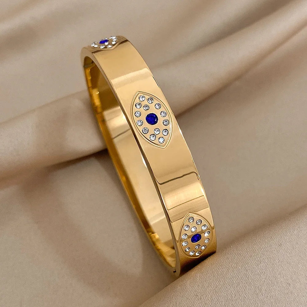Luxe Bracelet World