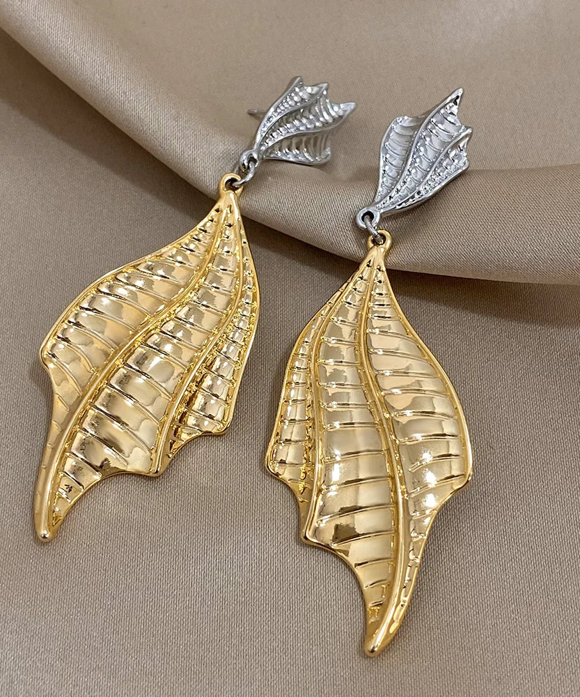 The Earring Lounge