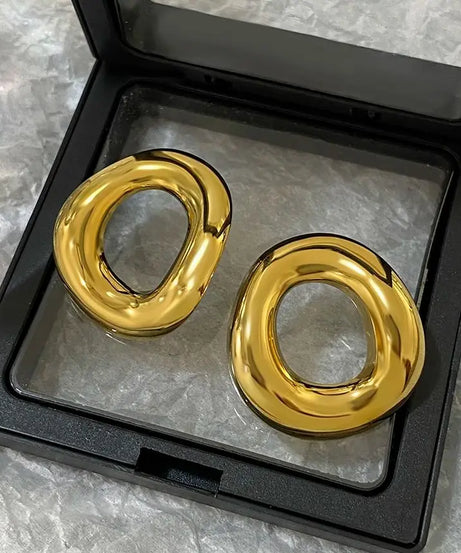 Elegant Hoop Haven