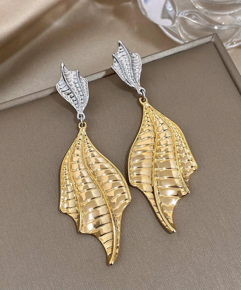 The Earring Lounge