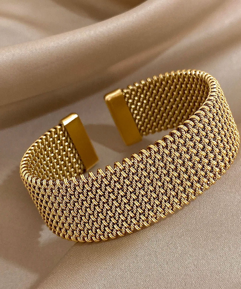 Crystal Wrist Avenue