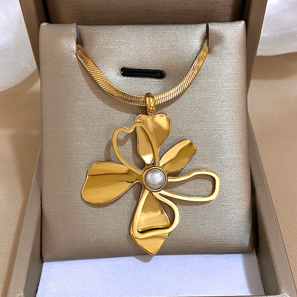 Urban Necklace Trends