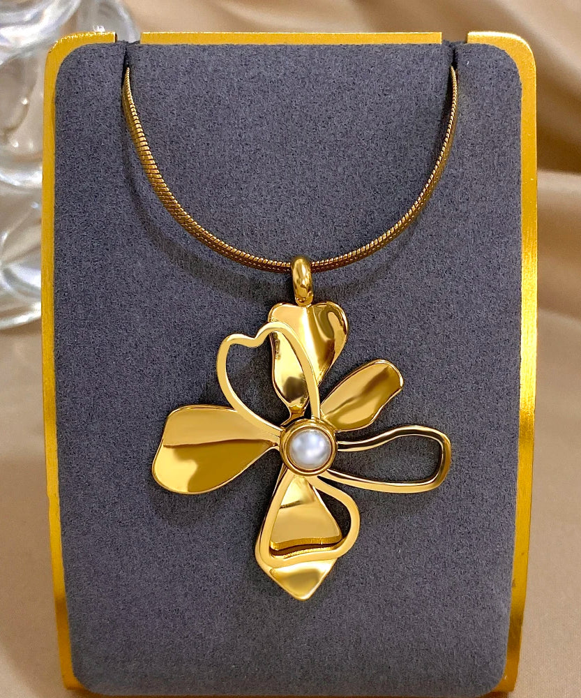 Urban Necklace Trends