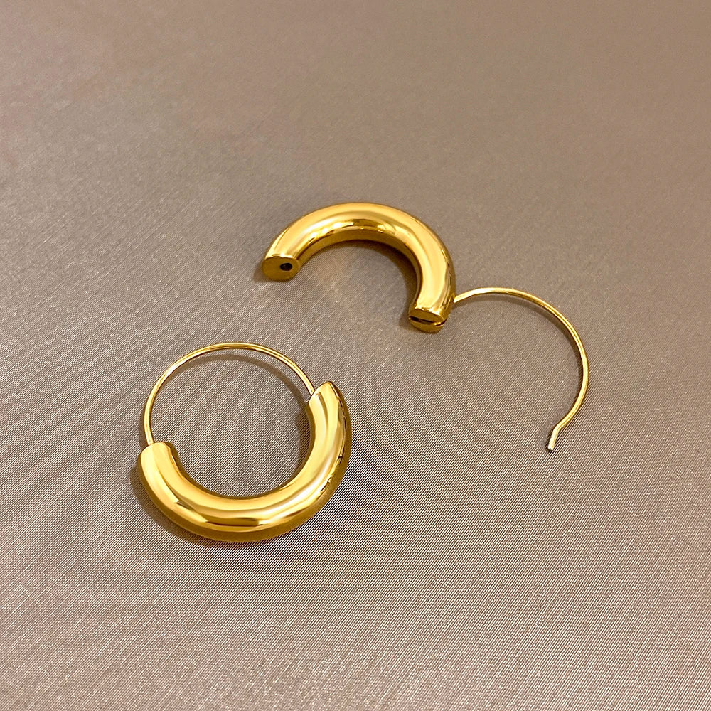 The Earring Nest