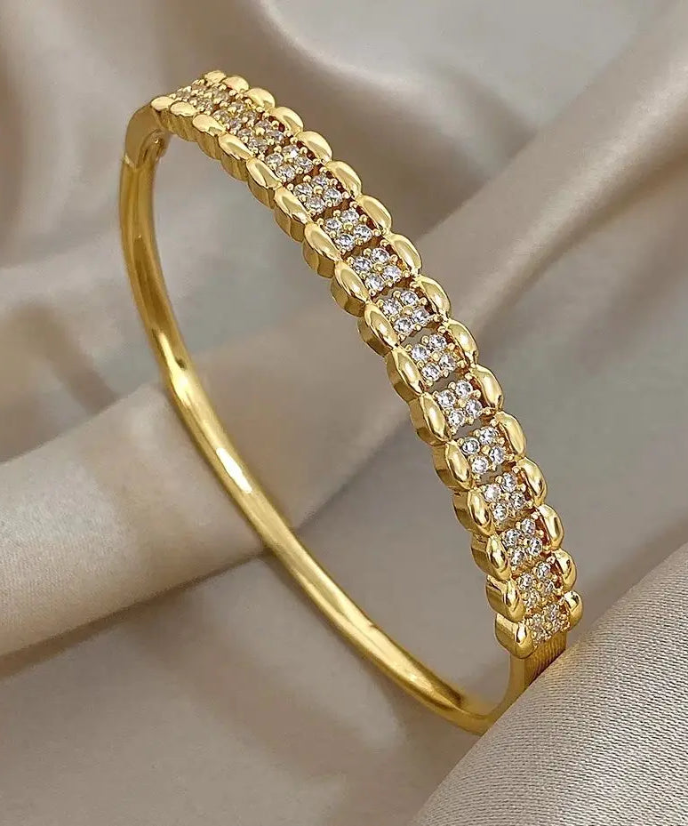 Elegant Wrist Haven