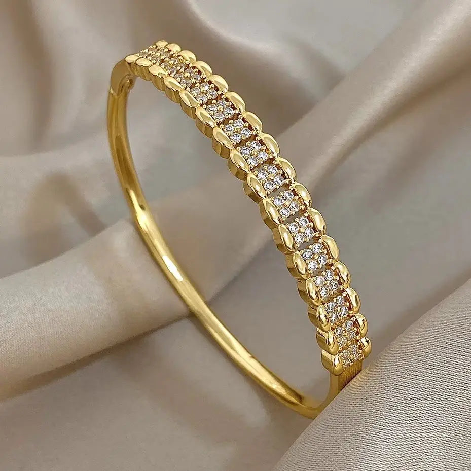 Elegant Wrist Haven