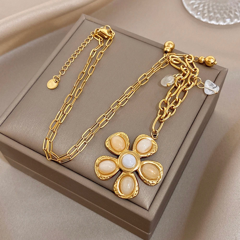 Aura Necklace Boutique